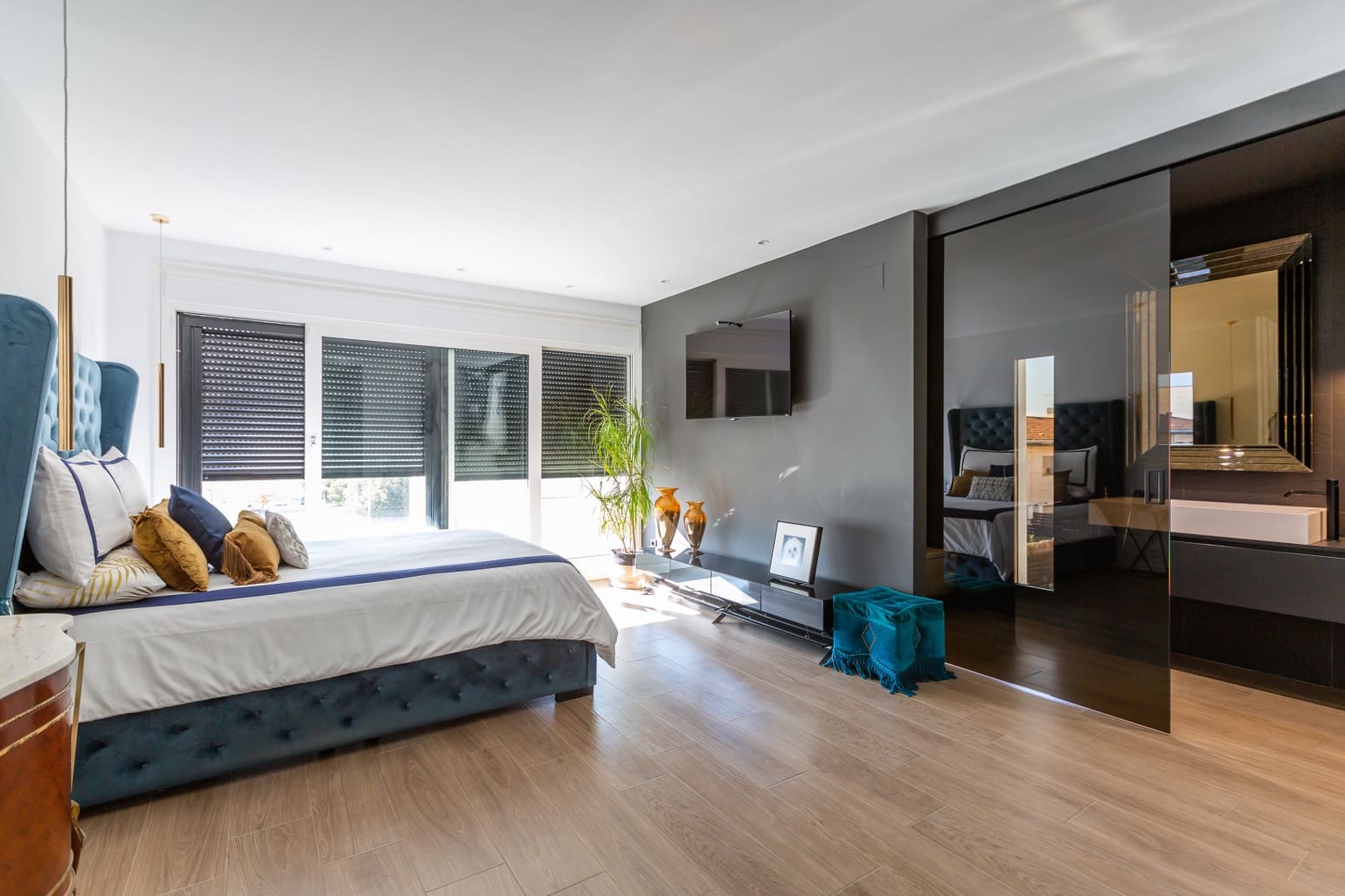 2 soveværelse Villa til salg i Tudela med swimmingpool - € 690.000 (Ref: 9310591)