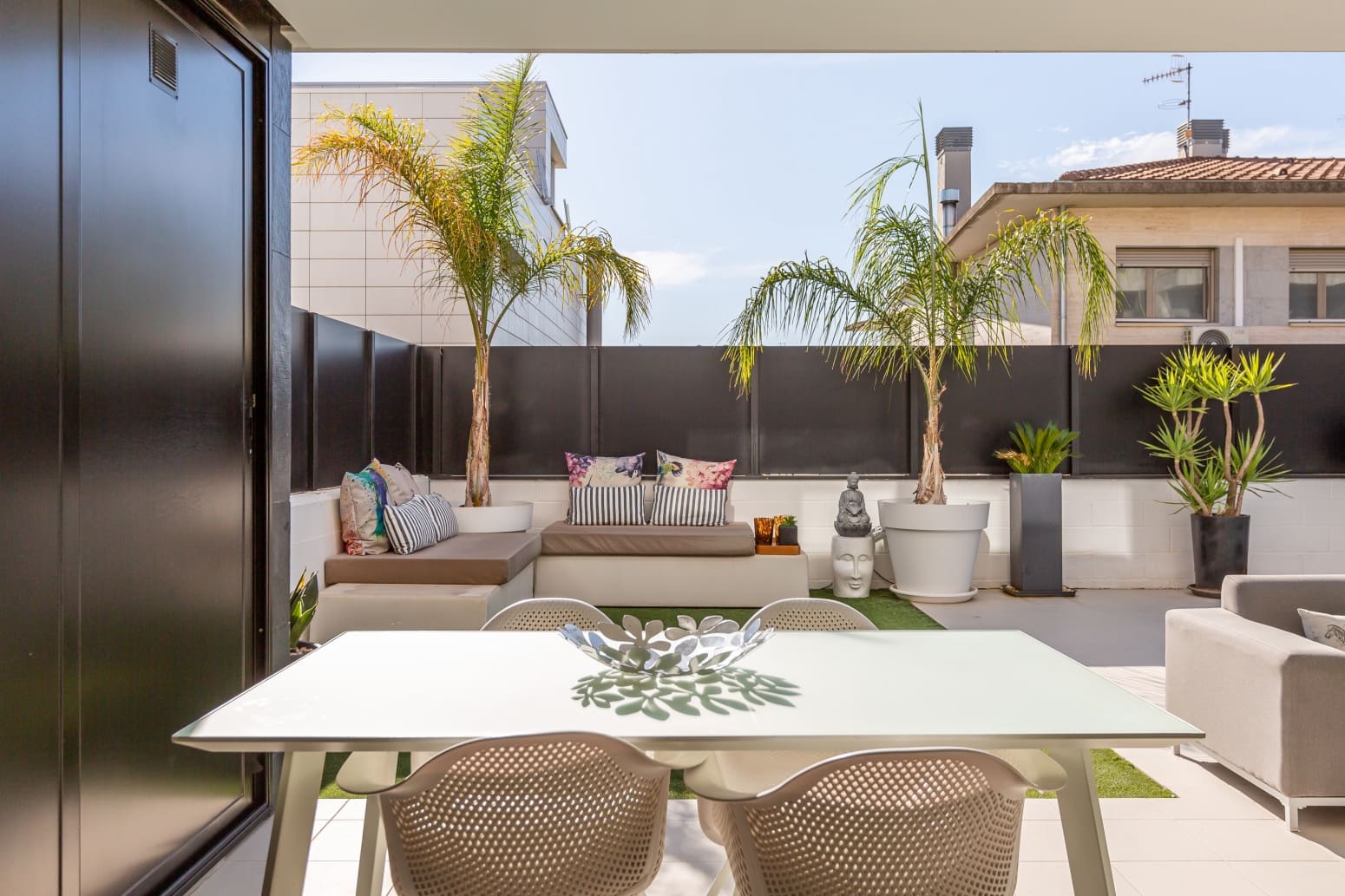 2 soveværelse Villa til salg i Tudela med swimmingpool - € 690.000 (Ref: 9310591)