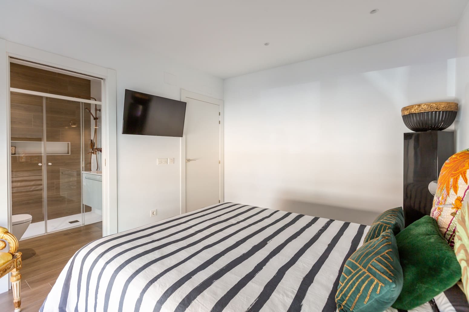 2 soveværelse Villa til salg i Tudela med swimmingpool - € 690.000 (Ref: 9310591)