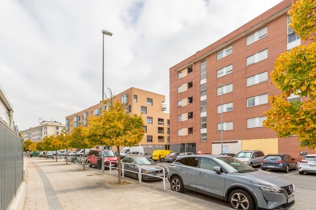 3 sypialnia Mieszkanie na sprzedaż w Pampeluna z garażem - 269 900 € (Ref: 9321639)