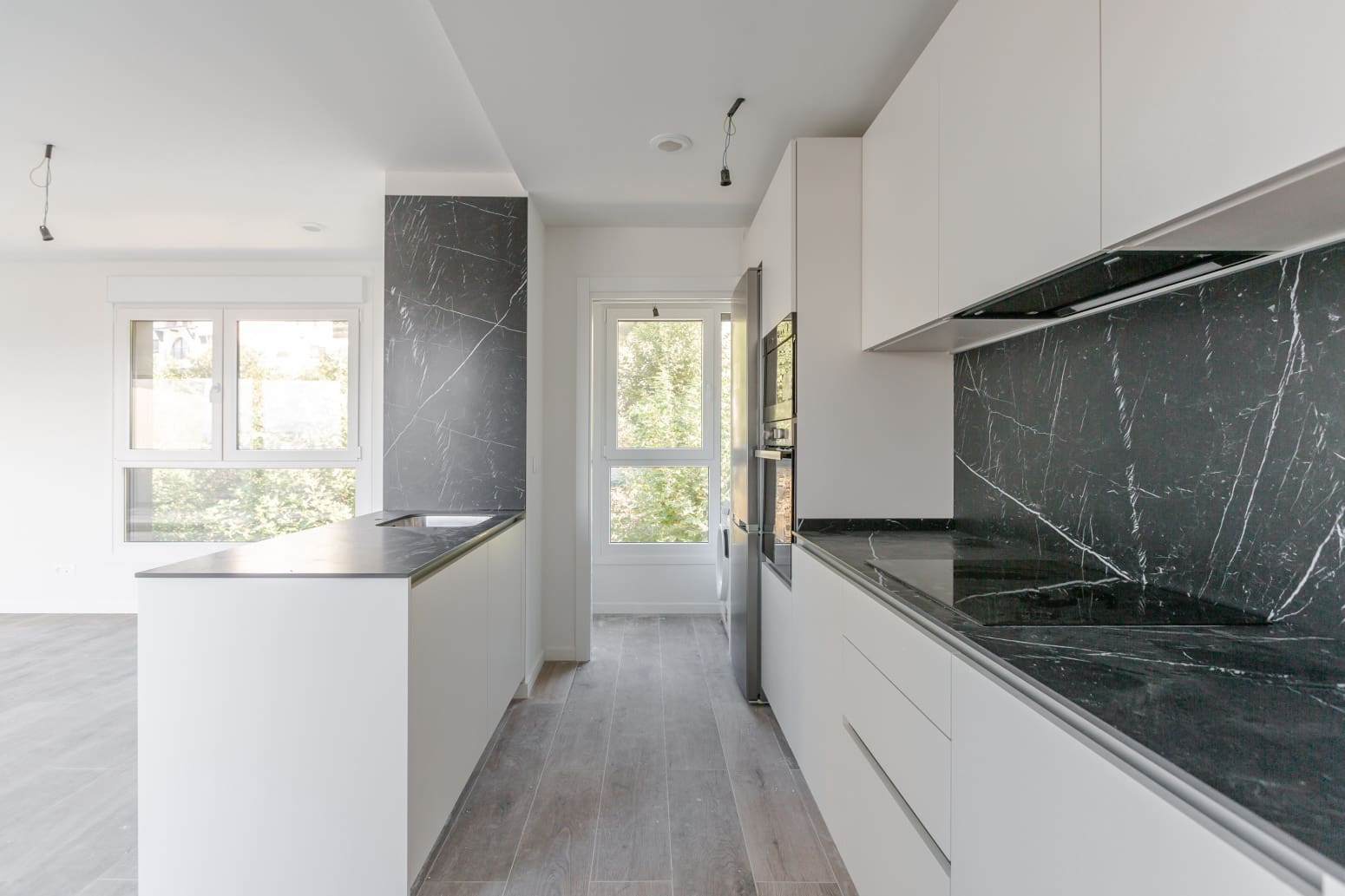 2 soverom Leilighet til salgs i Donostia-San Sebastian med garasje - € 1 200 000 (Ref: 9321641)