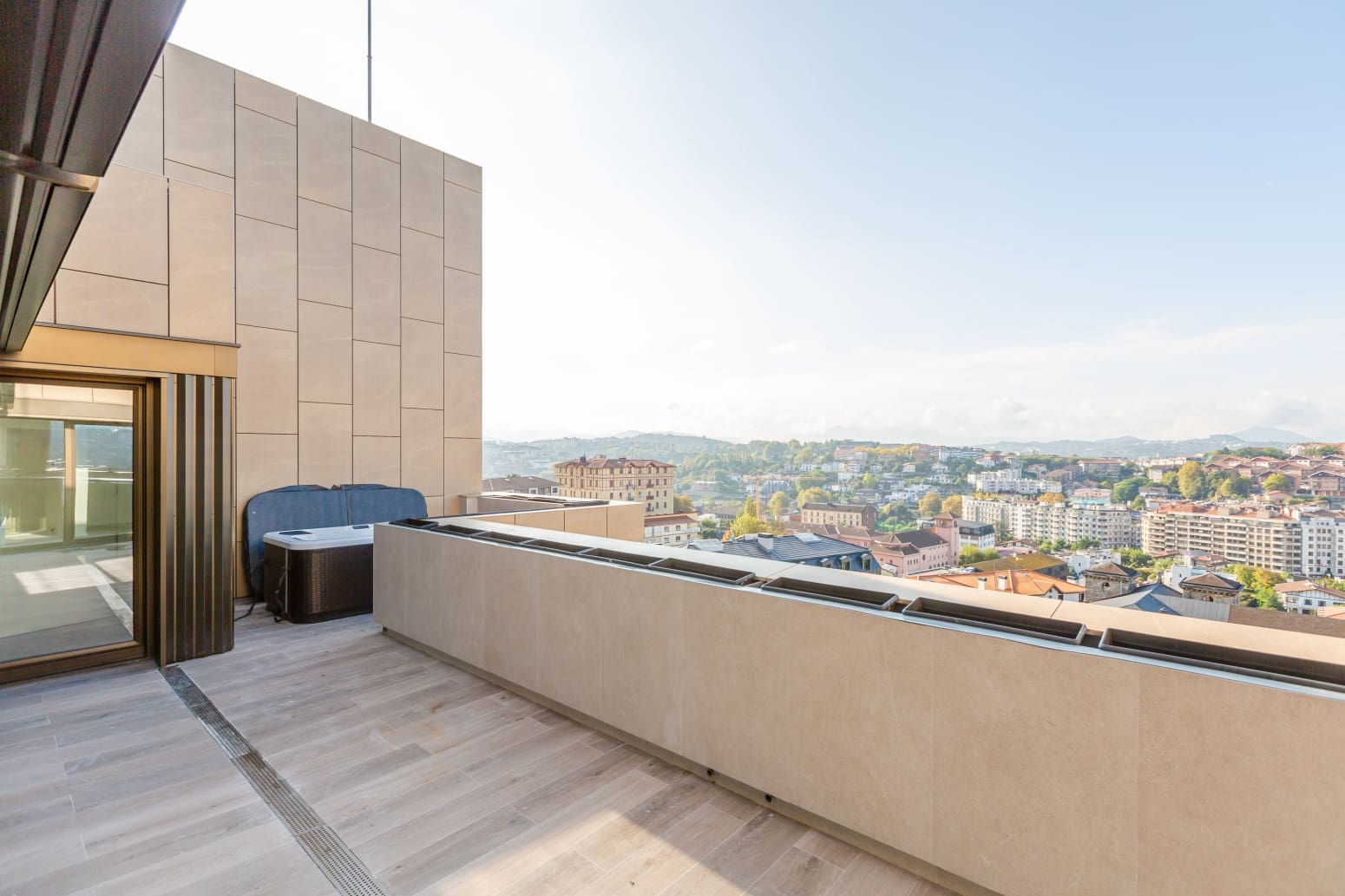 2 soverom Leilighet til salgs i Donostia-San Sebastian med garasje - € 1 200 000 (Ref: 9321641)