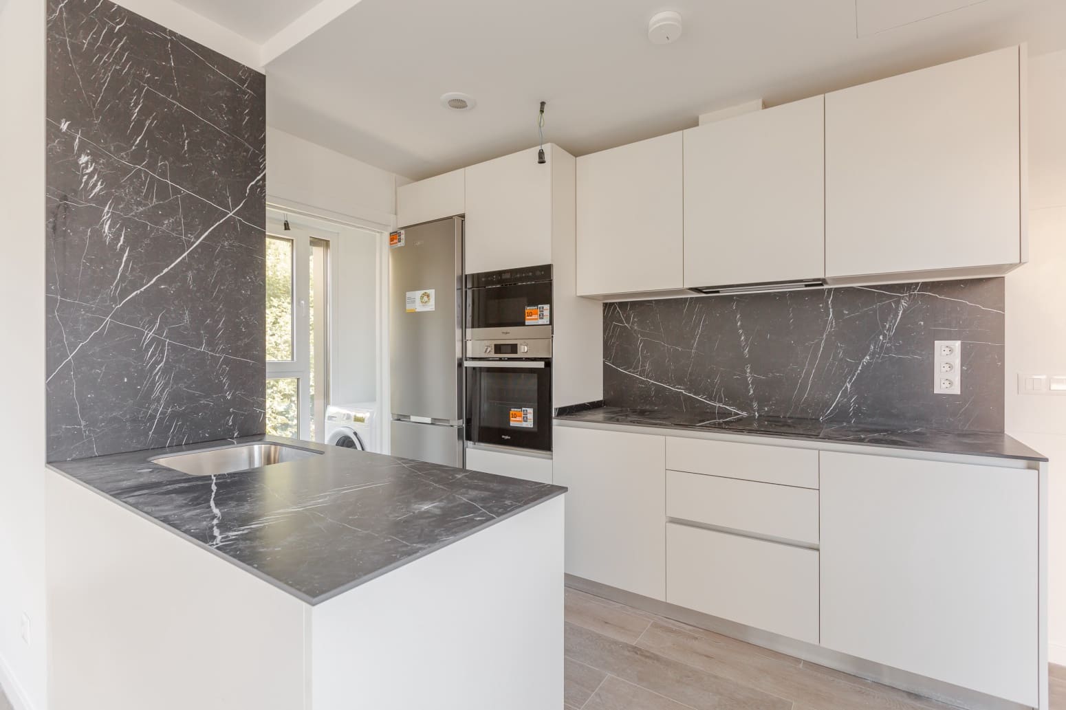 2 soverom Leilighet til salgs i Donostia-San Sebastian med garasje - € 1 200 000 (Ref: 9321641)