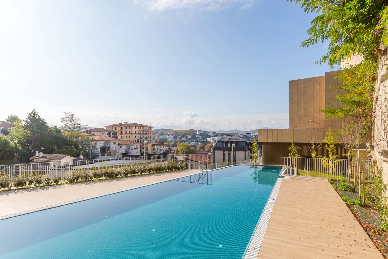 2 soverom Leilighet til salgs i Donostia-San Sebastian med garasje - € 1 200 000 (Ref: 9321641)