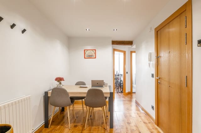 2 soveværelse Lejlighed til salg i Pamplona / Iruña - € 205.000 (Ref: 9340859)