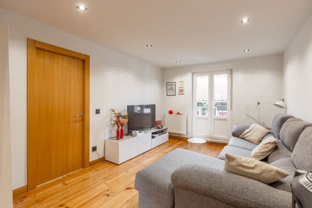 2 soveværelse Lejlighed til salg i Pamplona / Iruña - € 205.000 (Ref: 9340859)