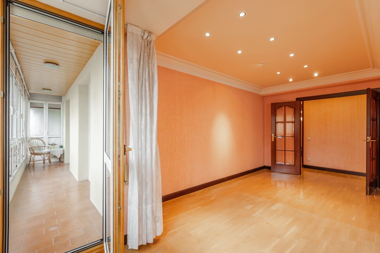 4 bedroom Flat for sale in Pamplona / Iruna with garage - € 520,000 (Ref: 9340861)