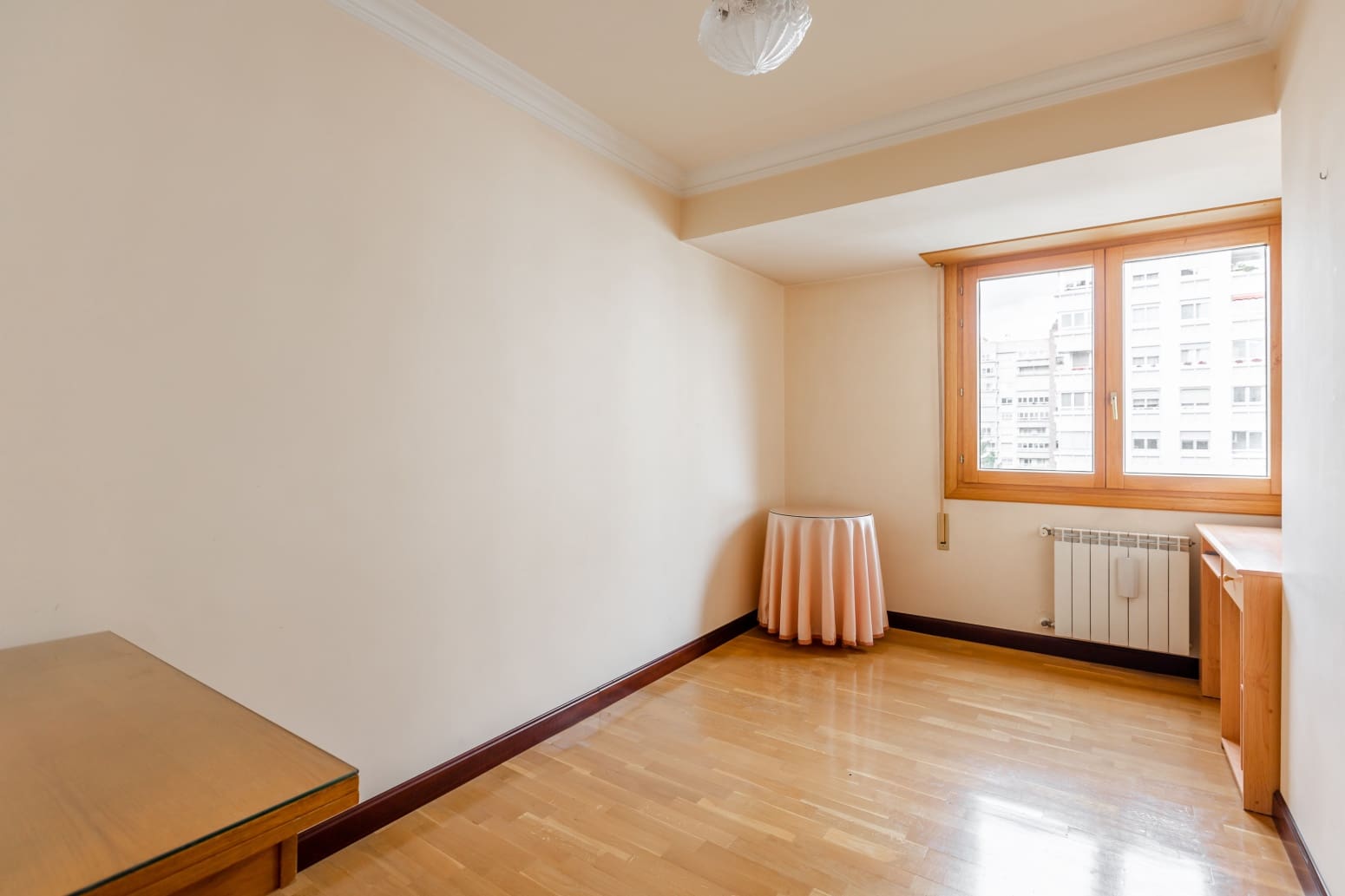 4 bedroom Flat for sale in Pamplona / Iruna with garage - € 520,000 (Ref: 9340861)