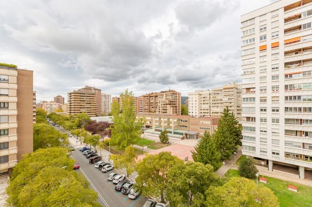 4 soveværelse Lejlighed til salg i Pamplona / Iruña med garage - € 520.000 (Ref: 9340861)