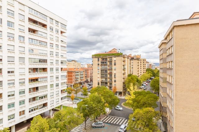 4 soveværelse Lejlighed til salg i Pamplona / Iruña med garage - € 520.000 (Ref: 9340861)