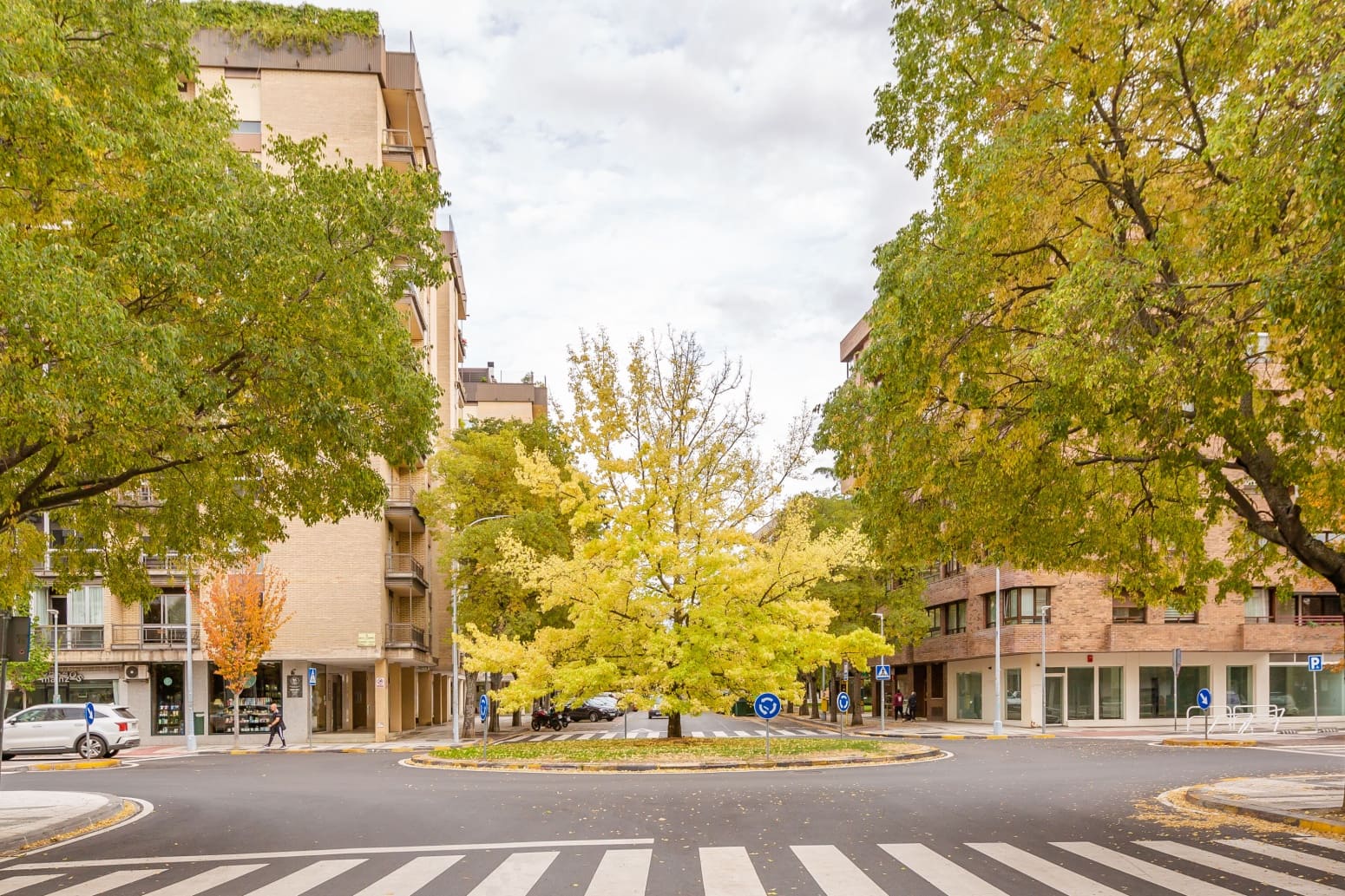 4 bedroom Flat for sale in Pamplona / Iruna with garage - € 520,000 (Ref: 9340861)