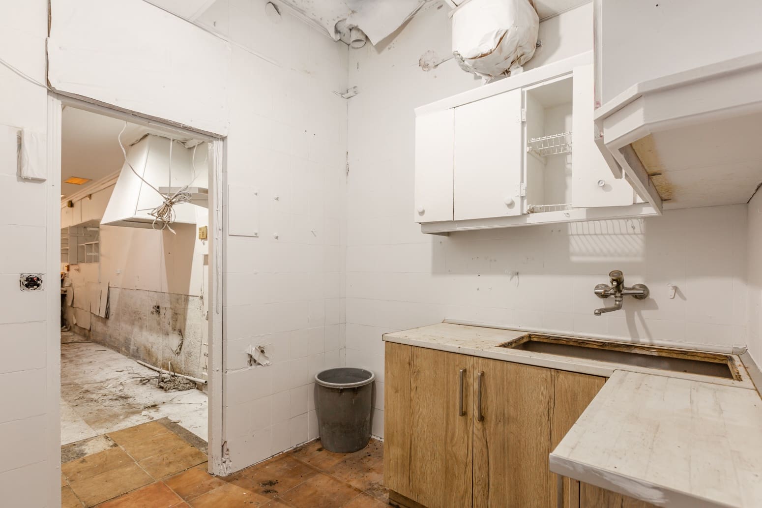 Commercieel te koop in Burlada - € 88.000 (Ref: 9340862)