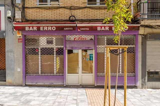 Commercieel te koop in Burlada - € 88.000 (Ref: 9340862)