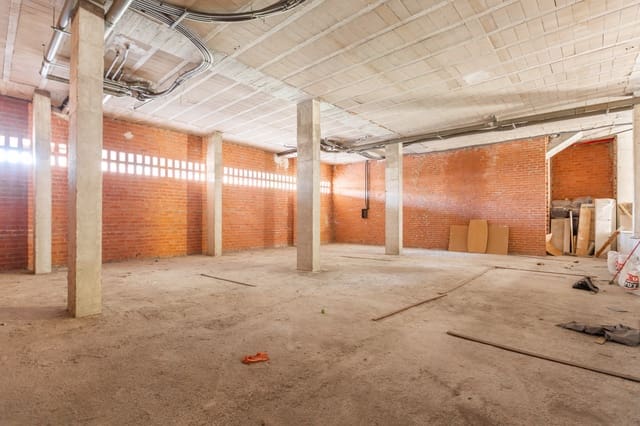 Commercieel te koop in Berriozar - € 169.500 (Ref: 9344513)