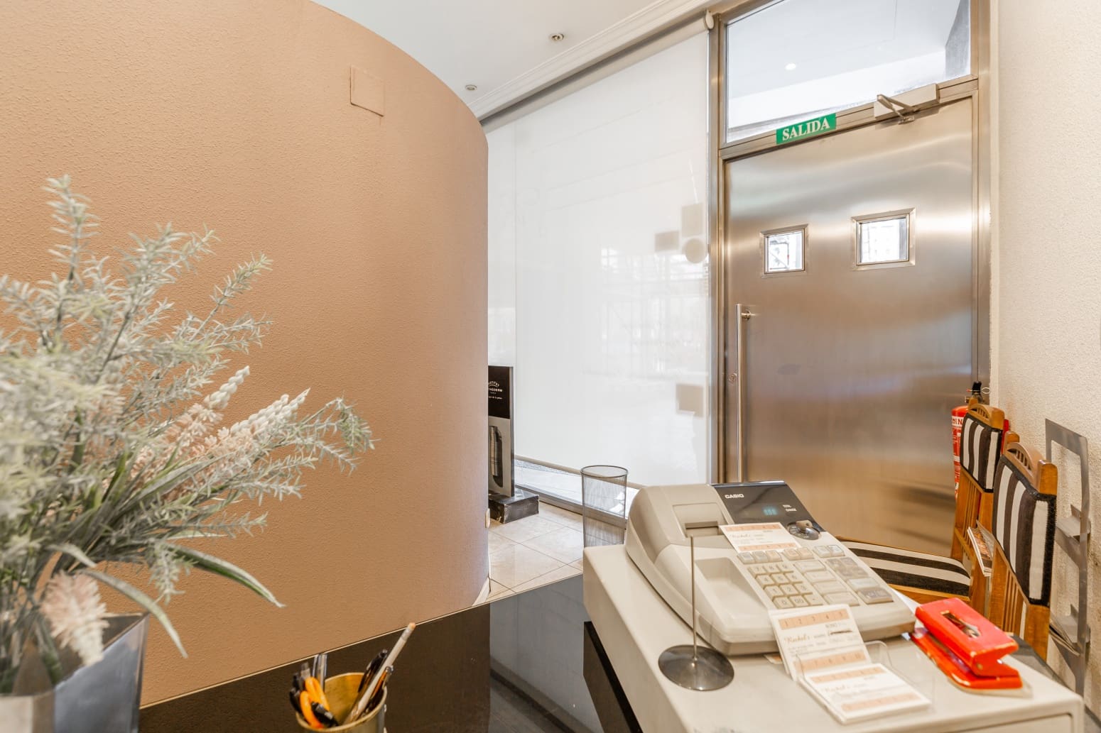 Comercial para venda em Pamplon - 165 900 € (Ref: 9344514)