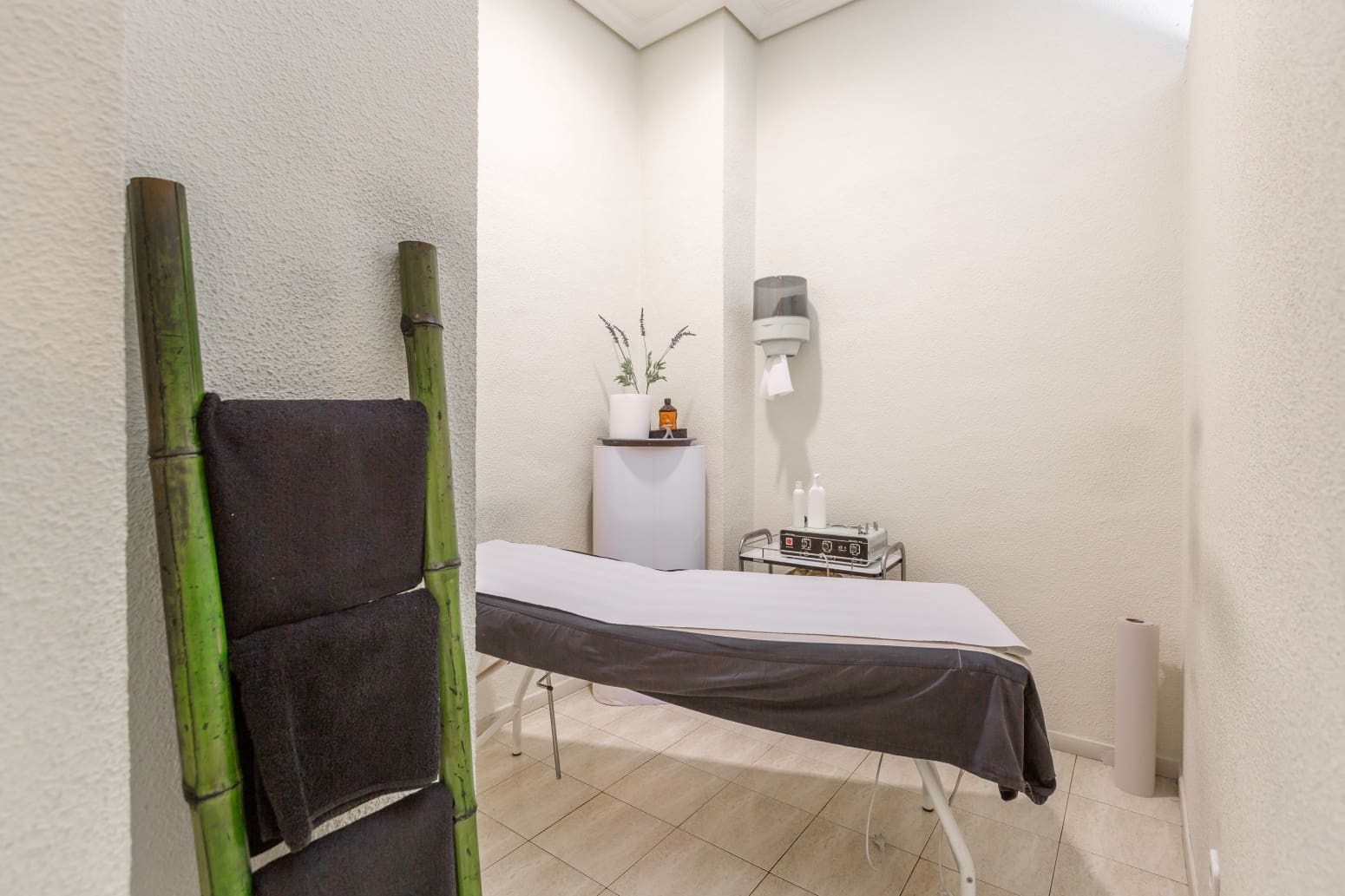 Comercial para venda em Pamplon - 165 900 € (Ref: 9344514)