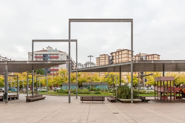 Commercieel te koop in Pamplona - € 165.900 (Ref: 9344514)