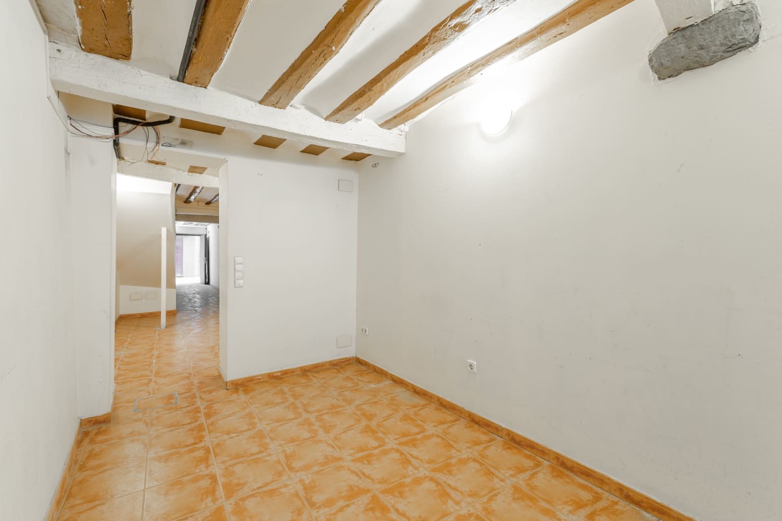 Erhverv til salg i Pamplona / Iruna - € 72.000 (Ref: 9347033)