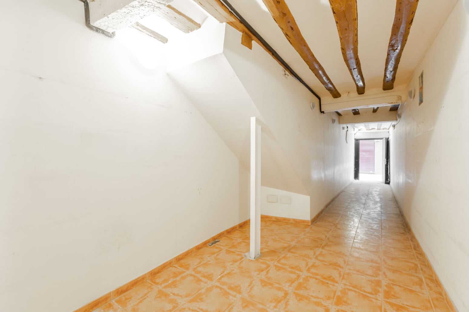 Erhverv til salg i Pamplona / Iruna - € 72.000 (Ref: 9347033)