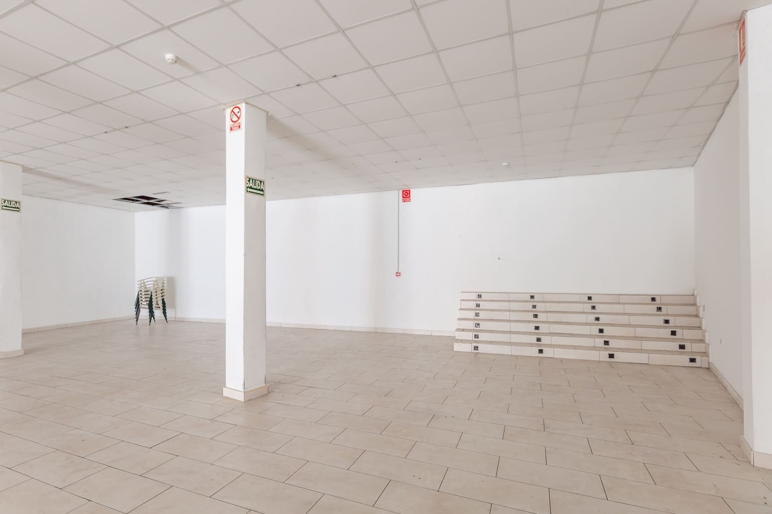 Gewerbe zu verkaufen in Pamplona / Iruna - 325.000 € (Ref: 9353257)