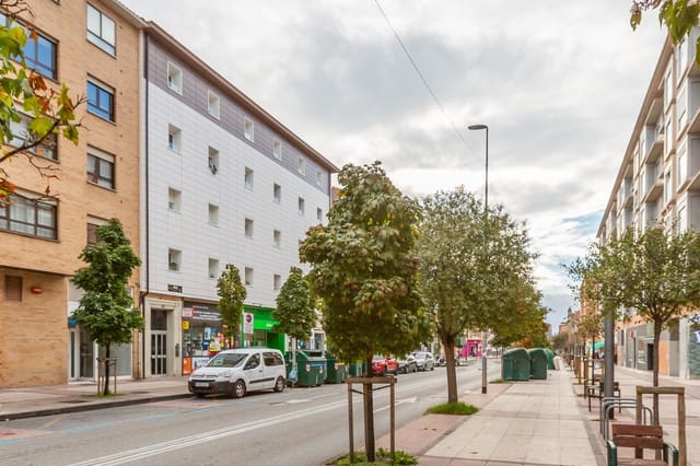 Erhverv til salg i Pamplona / Iruña - € 325.000 (Ref: 9353257)