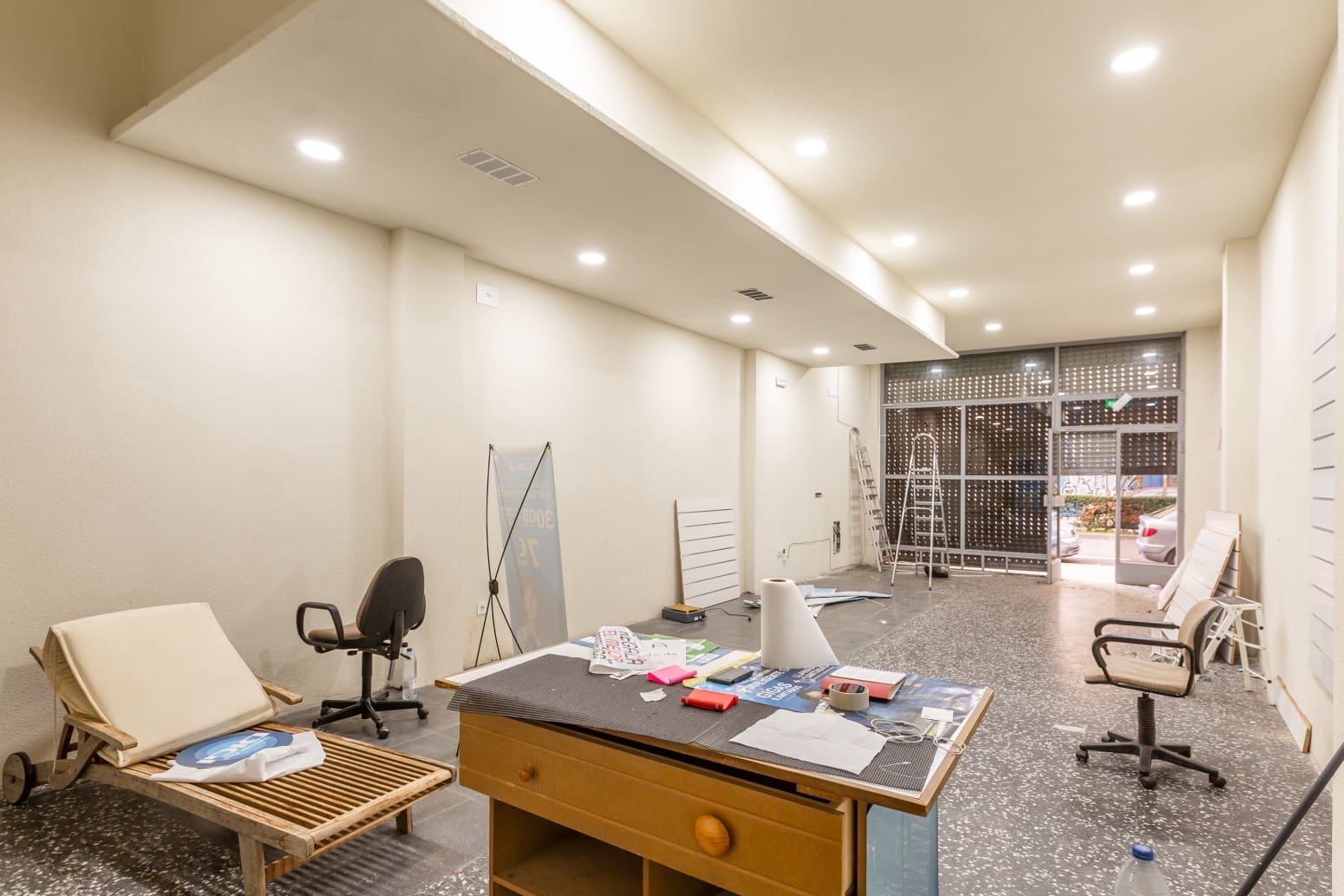 Commercieel te koop in Burlada - € 170.000 (Ref: 9353258)