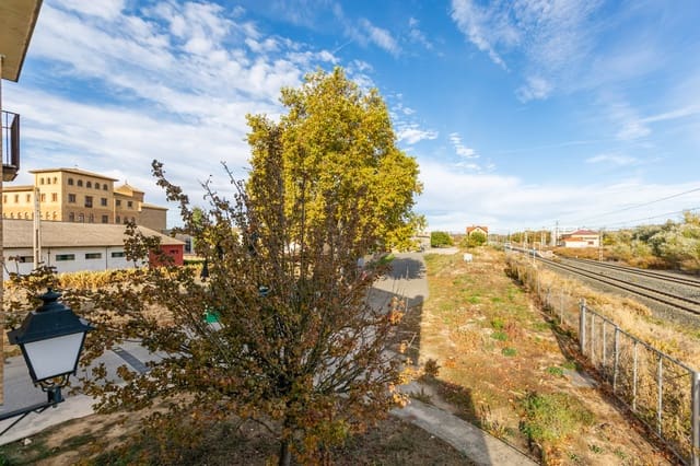 3 camera da letto Villa in vendita in Olite con garage - 179.000 € (Rif: 9362075)