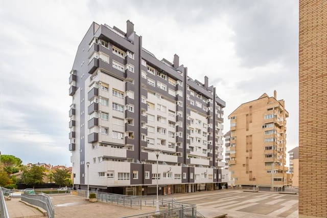 3 bedroom Flat for sale in Zizur Mayor / Zizur Nagusia with garage - € 259,000 (Ref: 9371884)