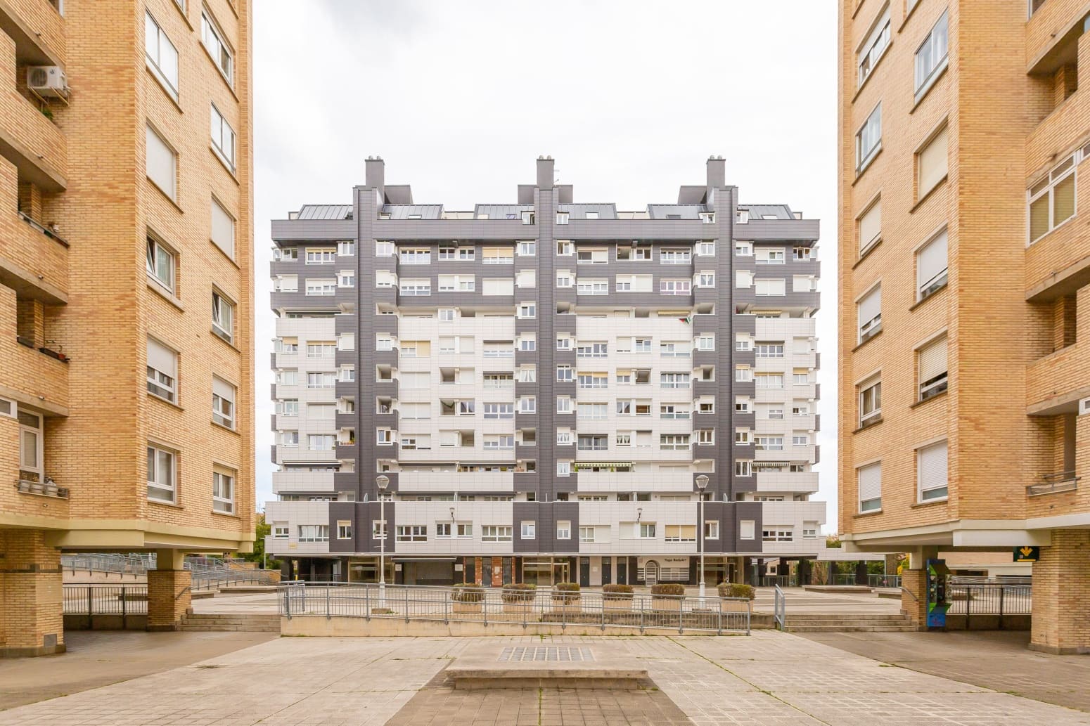 3 soverom Leilighet til salgs i Zizur Mayor / Zizur Nagusia med garasje - € 259 000 (Ref: 9371884)