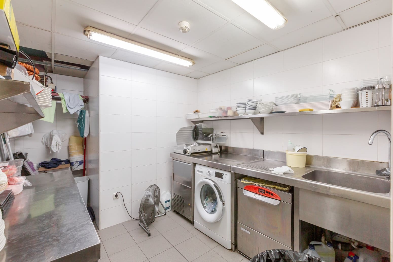 Biznes na sprzedaż w Pampeluna - 136 000 € (Ref: 9371885)