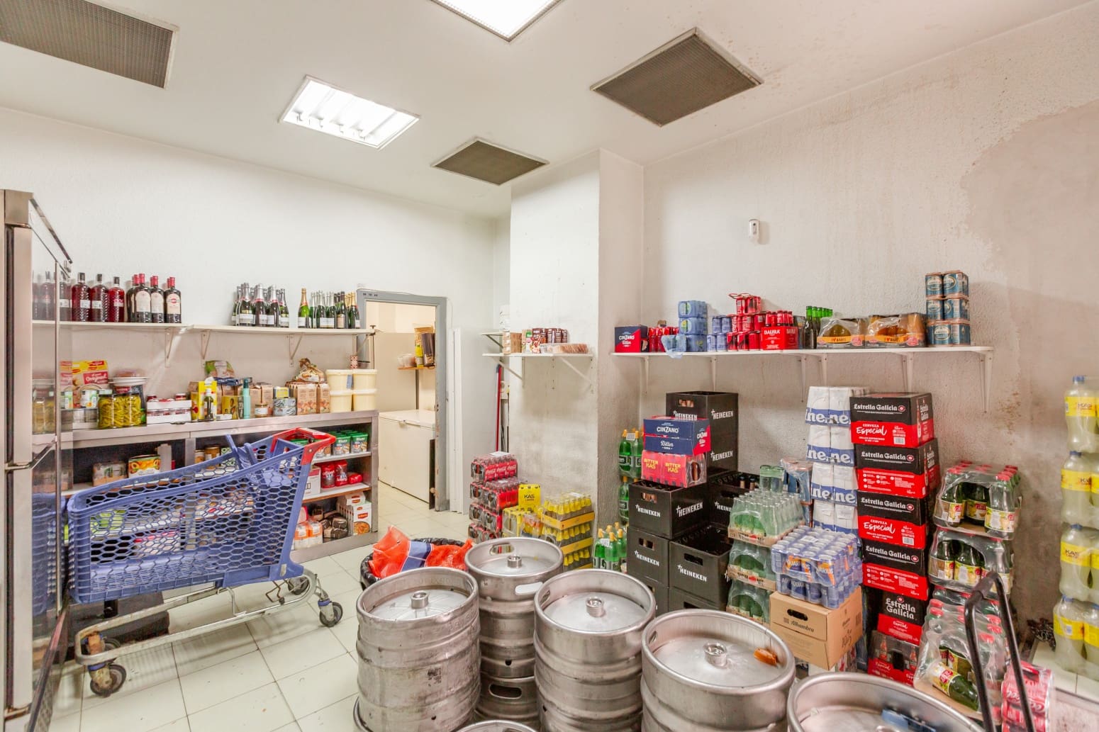 Biznes na sprzedaż w Pampeluna - 136 000 € (Ref: 9371885)