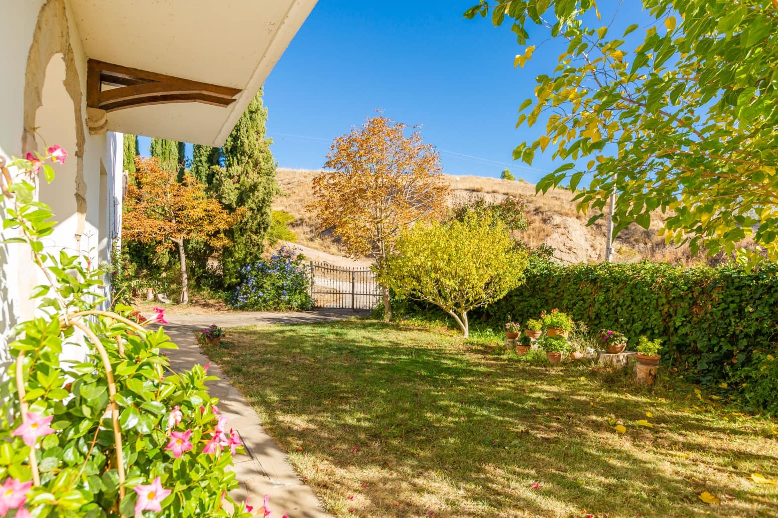 5 soverom Villa til salgs i Los Arcos med garasje - € 350 000 (Ref: 9378837)