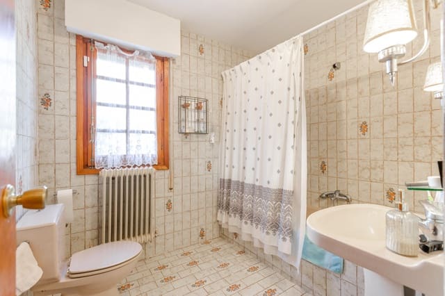 5 sovrum Villa till salu i Los Arcos med garage - 350 000 € (Ref: 9378837)