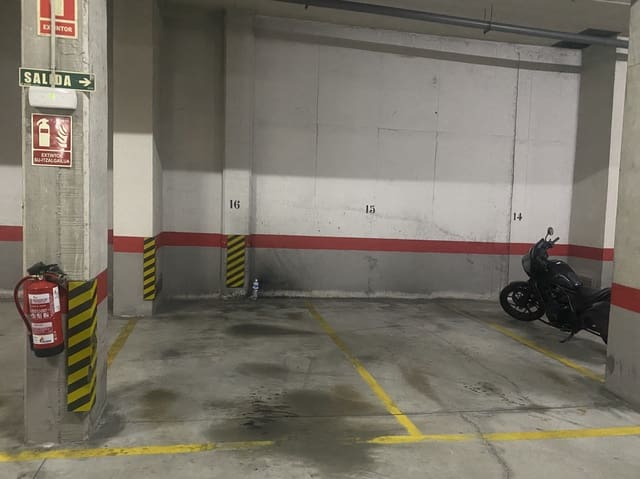 Garage for sale in Pamplona / Iruña - € 11,000 (Ref: 9385245)