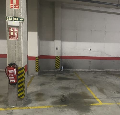 Garage for sale in Pamplona / Iruña - € 9,500 (Ref: 9385245)