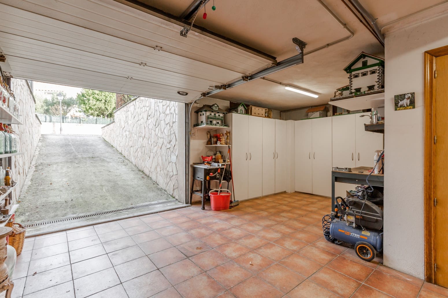 4 soveværelse Villa til salg i Berrioplano med swimmingpool garage - € 569.000 (Ref: 9390392)