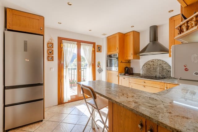 3 makuuhuone Asunto myytävänä paikassa Basaburua mukana 
autotalli - 192 500 € (Ref: 9393276)