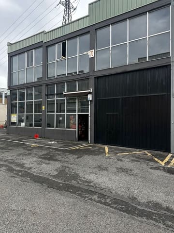 Commercial for sale in Berriozar - € 450,000 (Ref: 9395825)