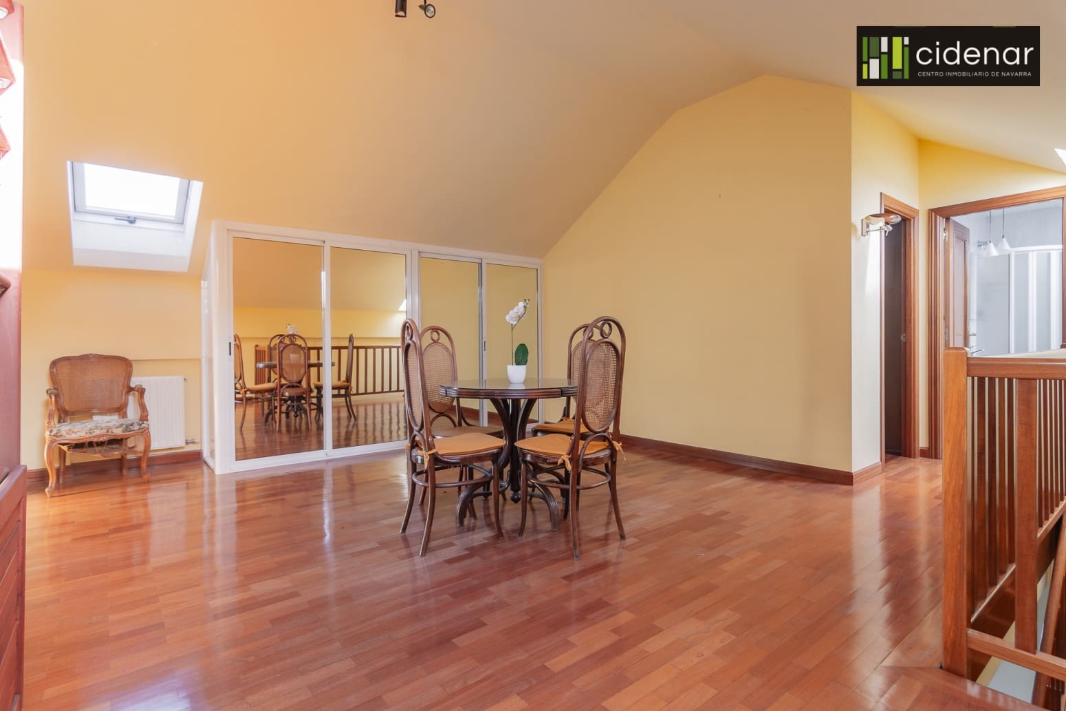 4 sovrum Villa till salu i Aranguren med garage - 560 000 € (Ref: 9400561)