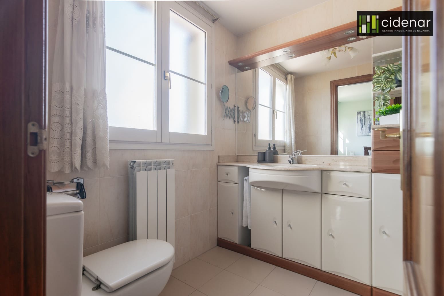 4 sovrum Villa till salu i Aranguren med garage - 560 000 € (Ref: 9400561)