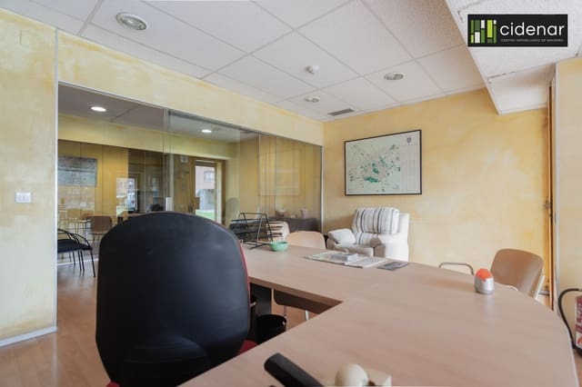 Büro zu vermieten in Pamplona / Iruña - 800 € (Ref: 9403035)
