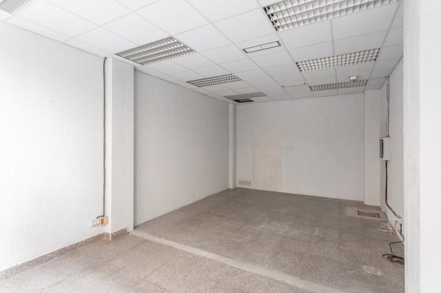 Commercial for sale in Berriozar - € 70,000 (Ref: 9403036)