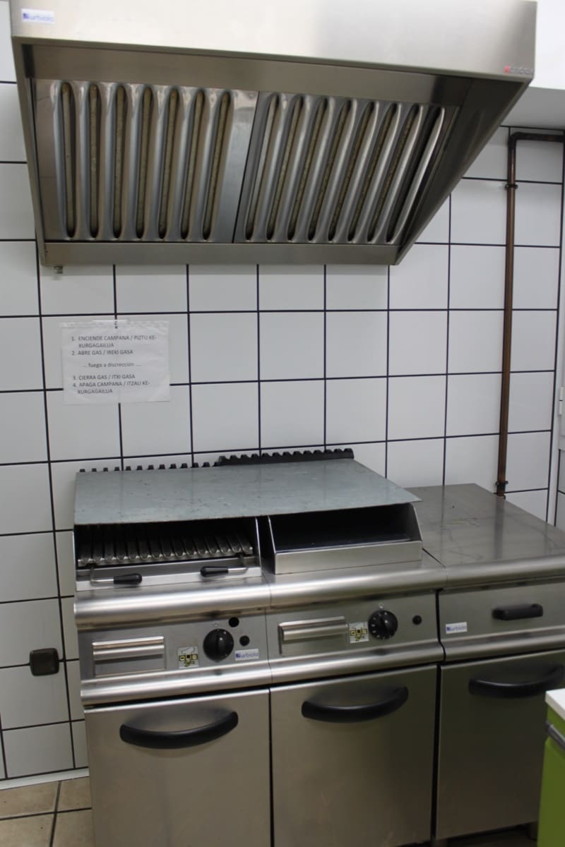 Erhverv til leje i Pamplona / Iruna - € 800 (Ref: 9422078)