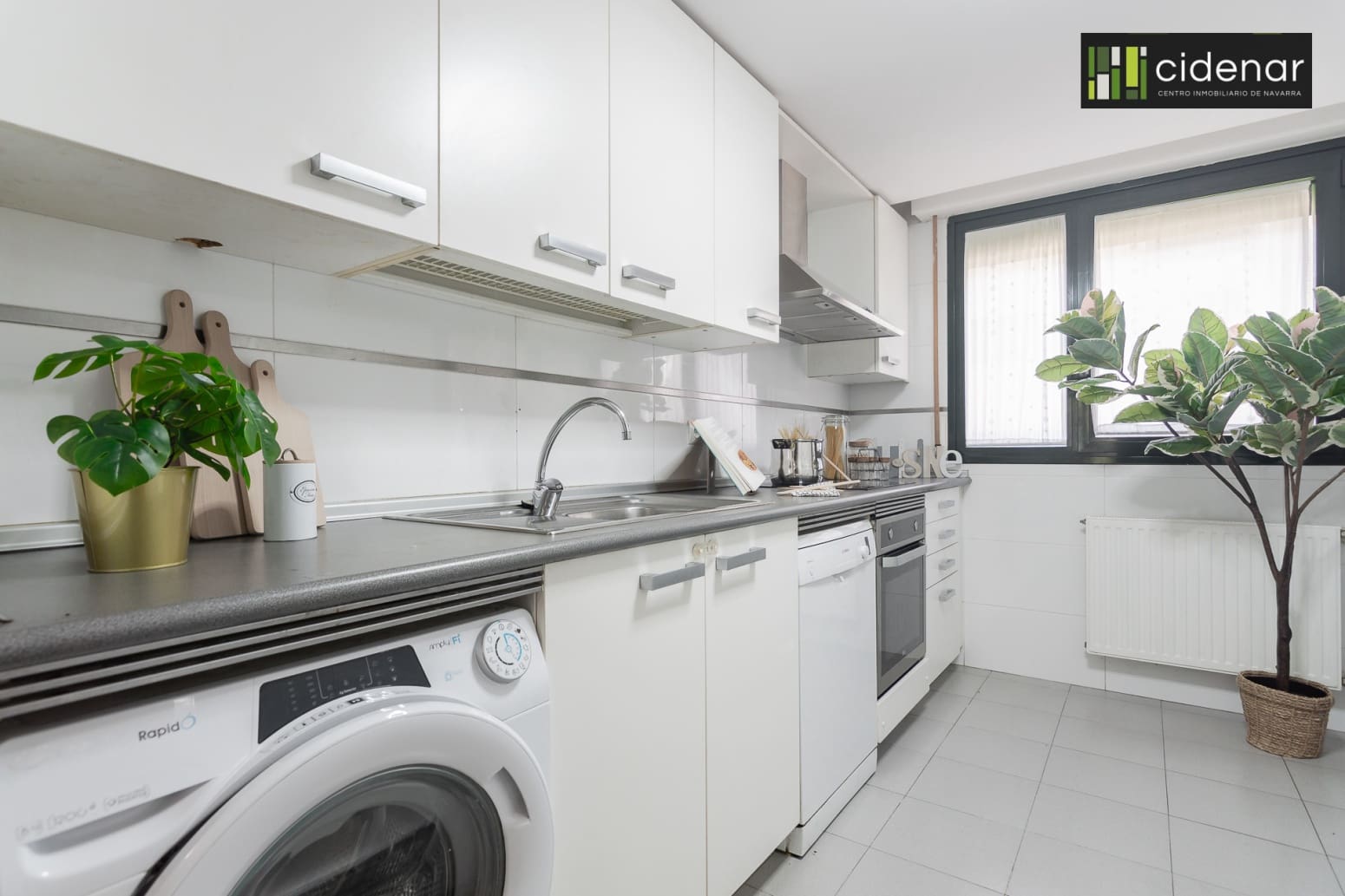 2 soverom Leilighet til salgs i Pamplona med svømmebasseng garasje - € 259 000 (Ref: 9422080)