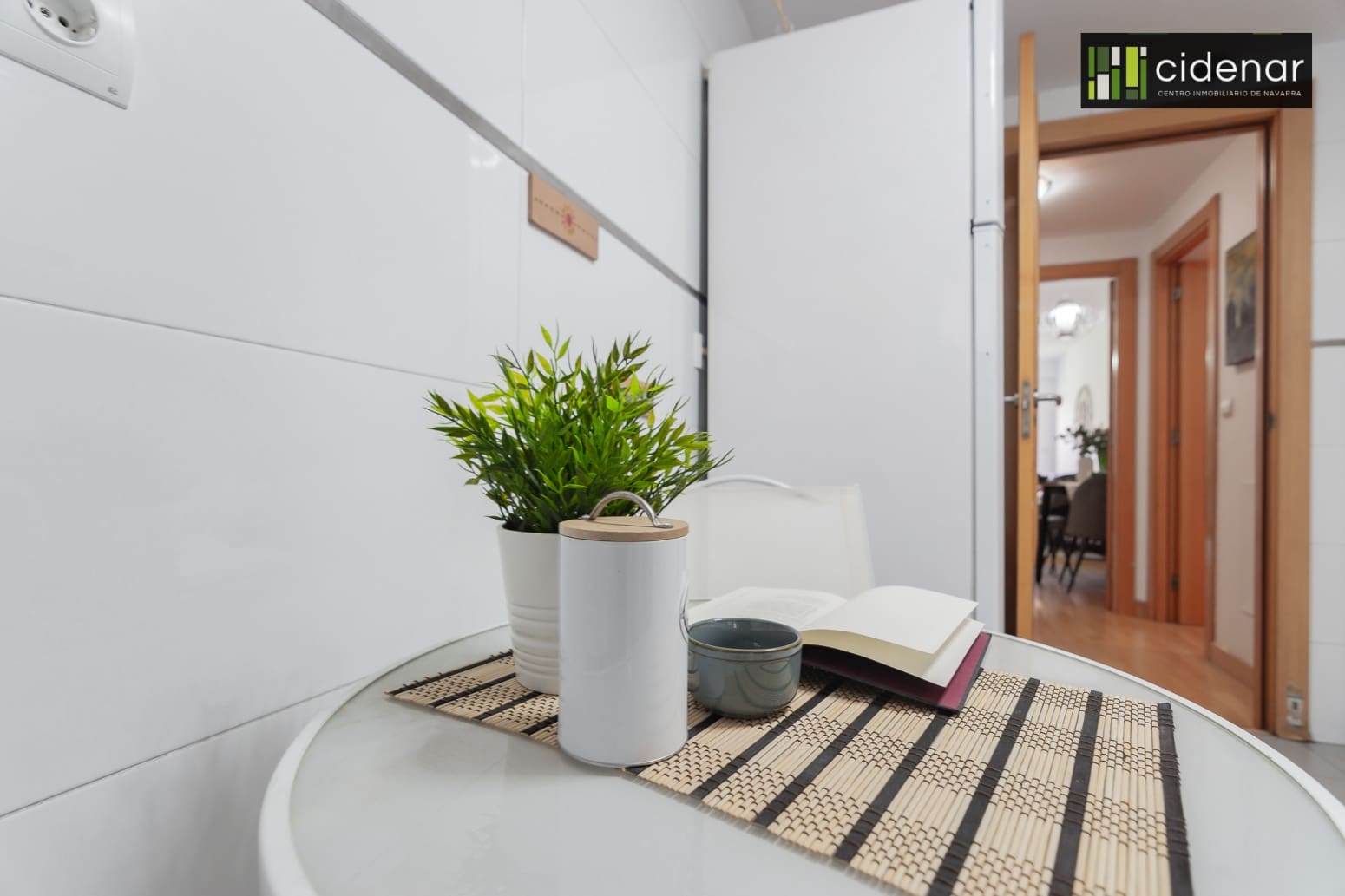 2 soverom Leilighet til salgs i Pamplona med svømmebasseng garasje - € 259 000 (Ref: 9422080)