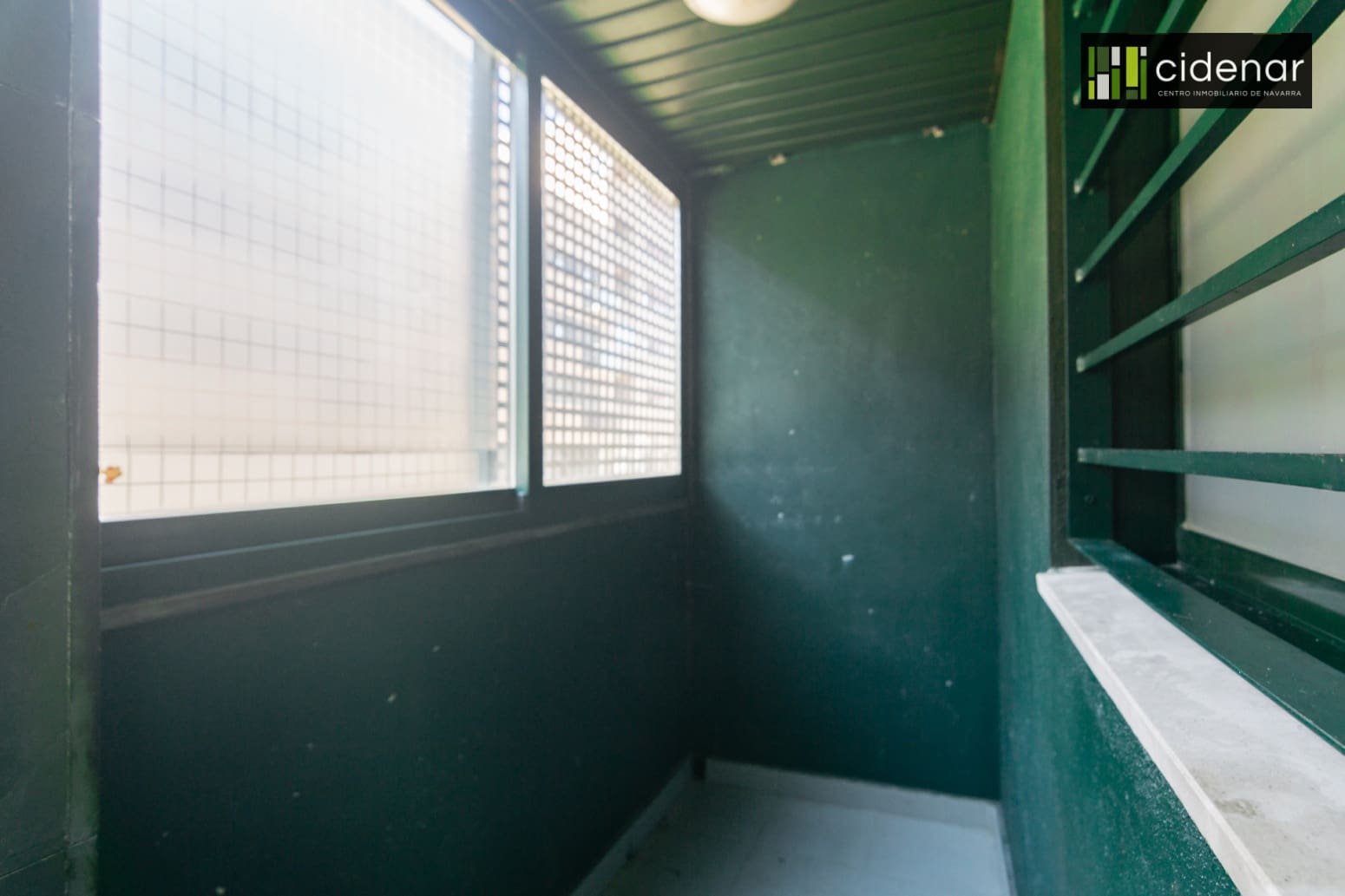 2 soverom Leilighet til salgs i Pamplona med svømmebasseng garasje - € 259 000 (Ref: 9422080)