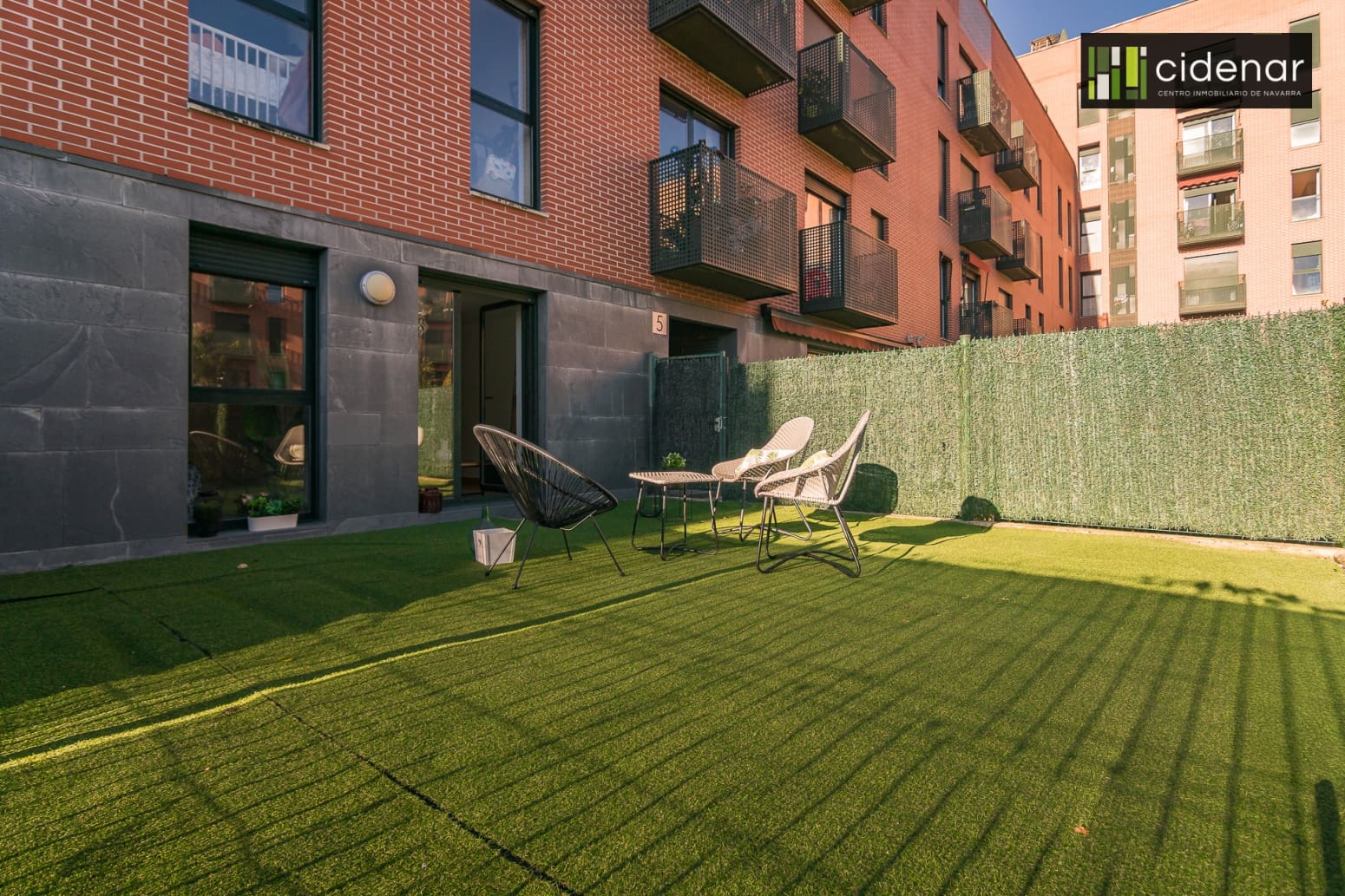 2 soverom Leilighet til salgs i Pamplona med svømmebasseng garasje - € 259 000 (Ref: 9422080)