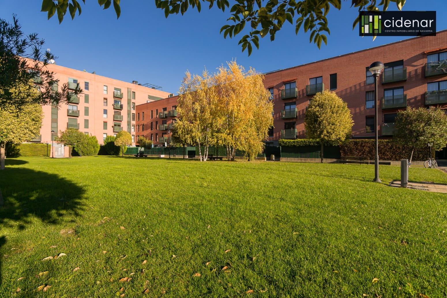 2 soverom Leilighet til salgs i Pamplona med svømmebasseng garasje - € 259 000 (Ref: 9422080)