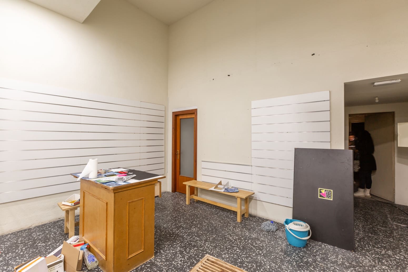 Commercial for rent in Burlada - € 800 (Ref: 9426966)