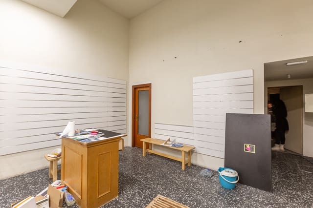 Erhverv til leje i Burlada - € 800 (Ref: 9426966)